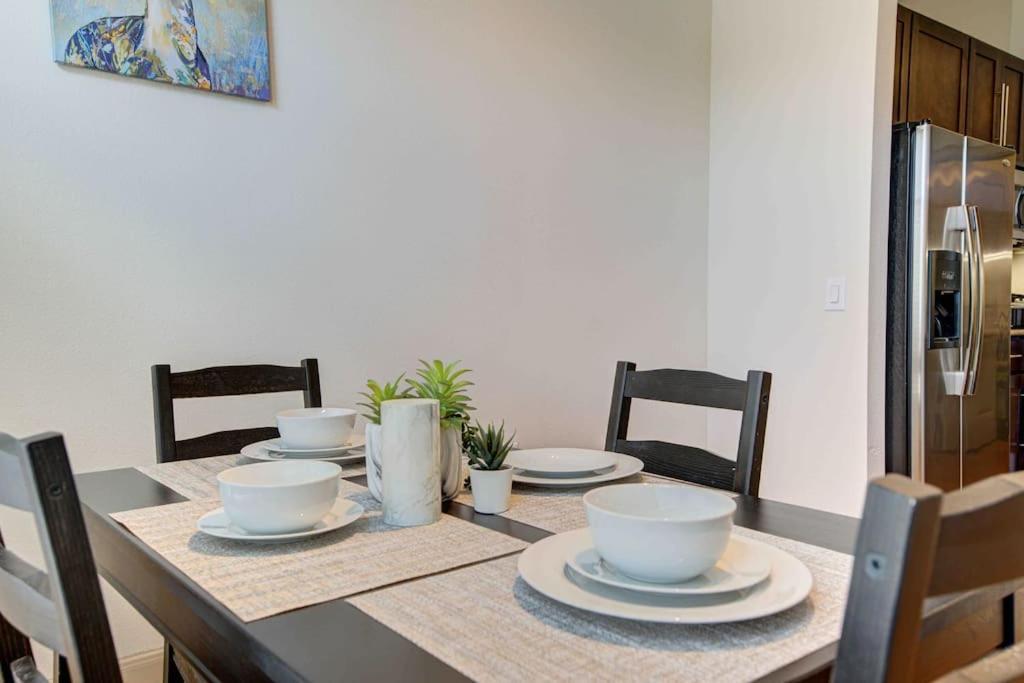 Cozy Apt Nrg Pool,Wi-Fi, Free Parking, Petsok! Хьюстон Экстерьер фото