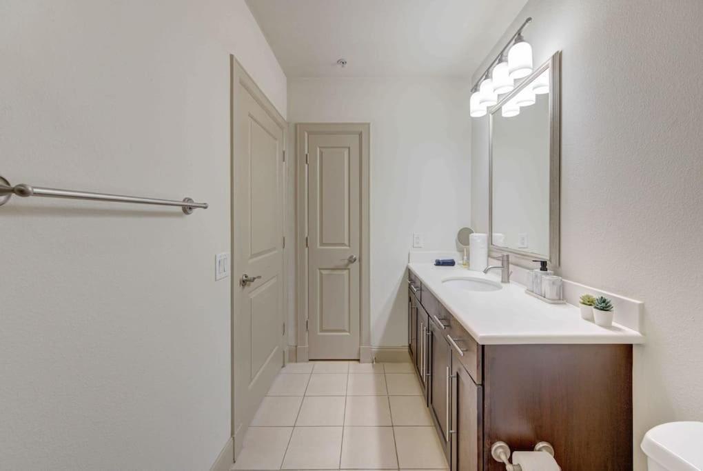 Cozy Apt Nrg Pool,Wi-Fi, Free Parking, Petsok! Хьюстон Экстерьер фото